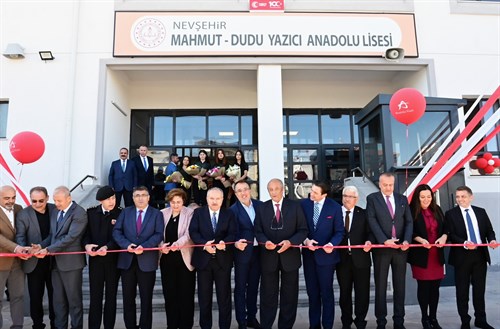 Valimiz Ali Fidan, Mahmut-Dudu Yazıcı Anadolu Lisesi açılışını gerçekleştirdi.