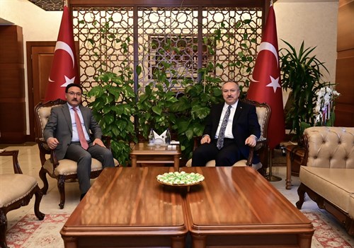 Kayseri Valisi Gökmen Çiçek, Valimiz Ali Fidan’ı ziyaret etti. 