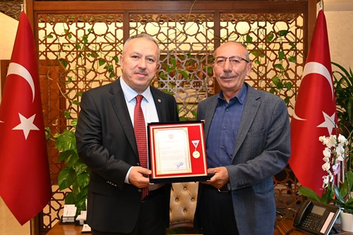 Türk Silahlı Kuvvetlerini Güçlendirme Vakfına Anlamlı Bağış